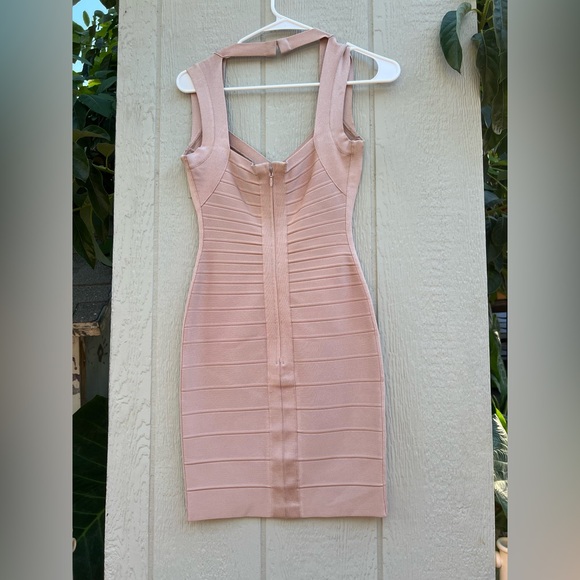 Herve leger sarai mauve baby pink bandage dress - Picture 3 of 5